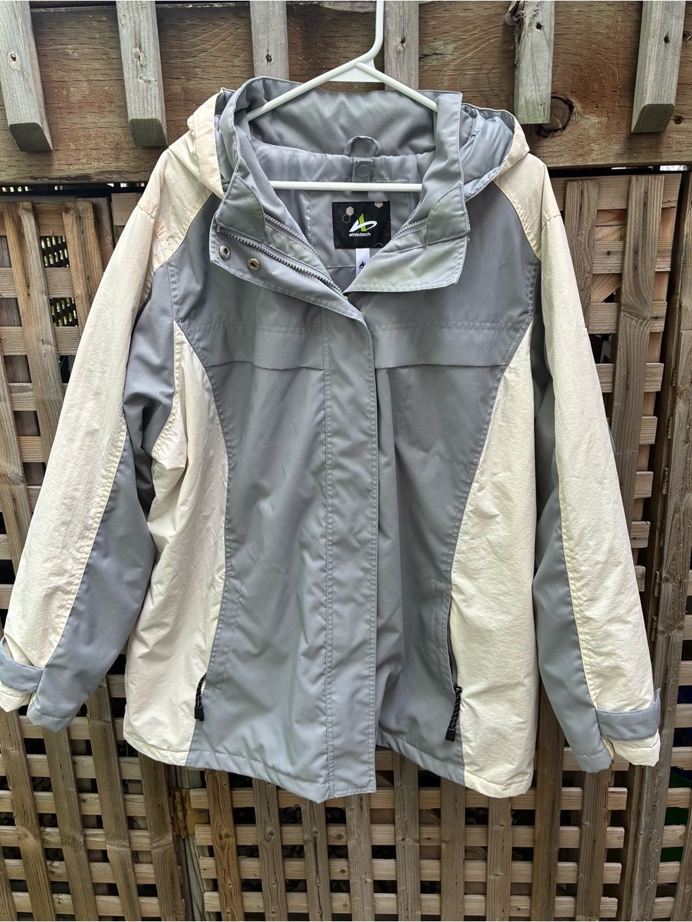 Athletech Two-Tone Hooded 3 in 1 Ski Jacket in Gray & Cream